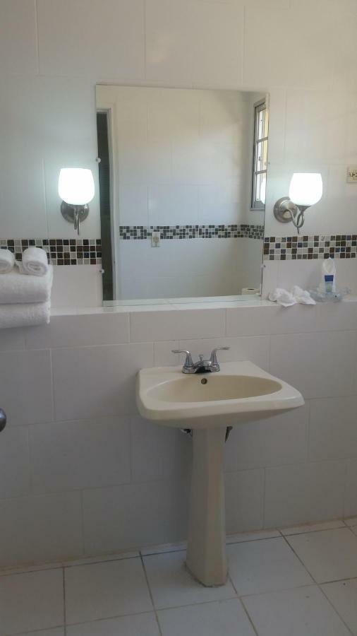 Mh Boutique Hotel San Pedro Sula Eksteriør billede